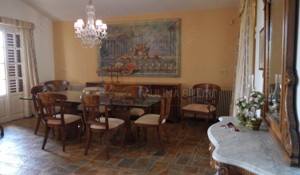 Τραπεζαρία - Dining room